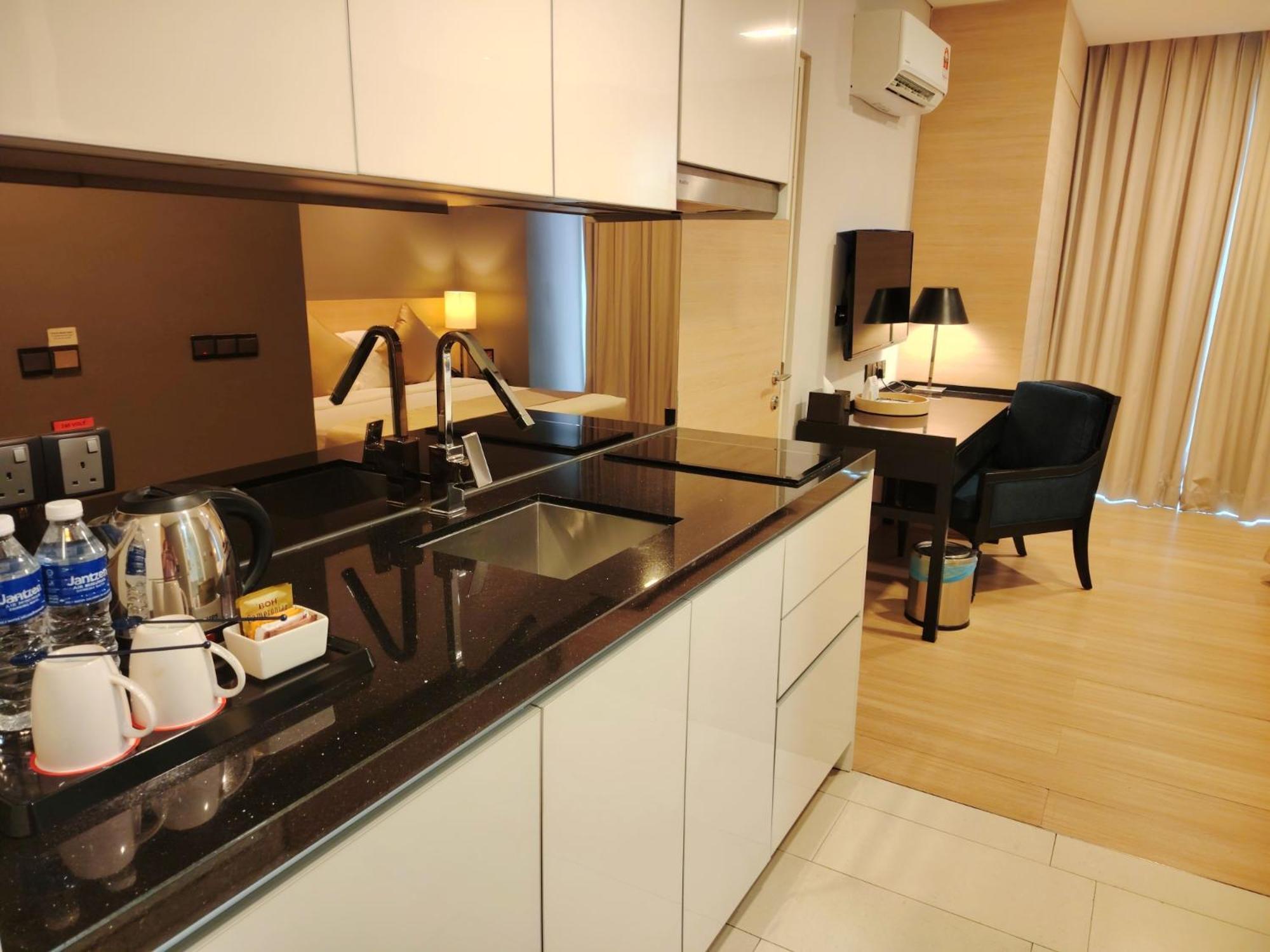 Asia Melaka Hotel Managed By The Straits Hotel & Suites Exterior photo
