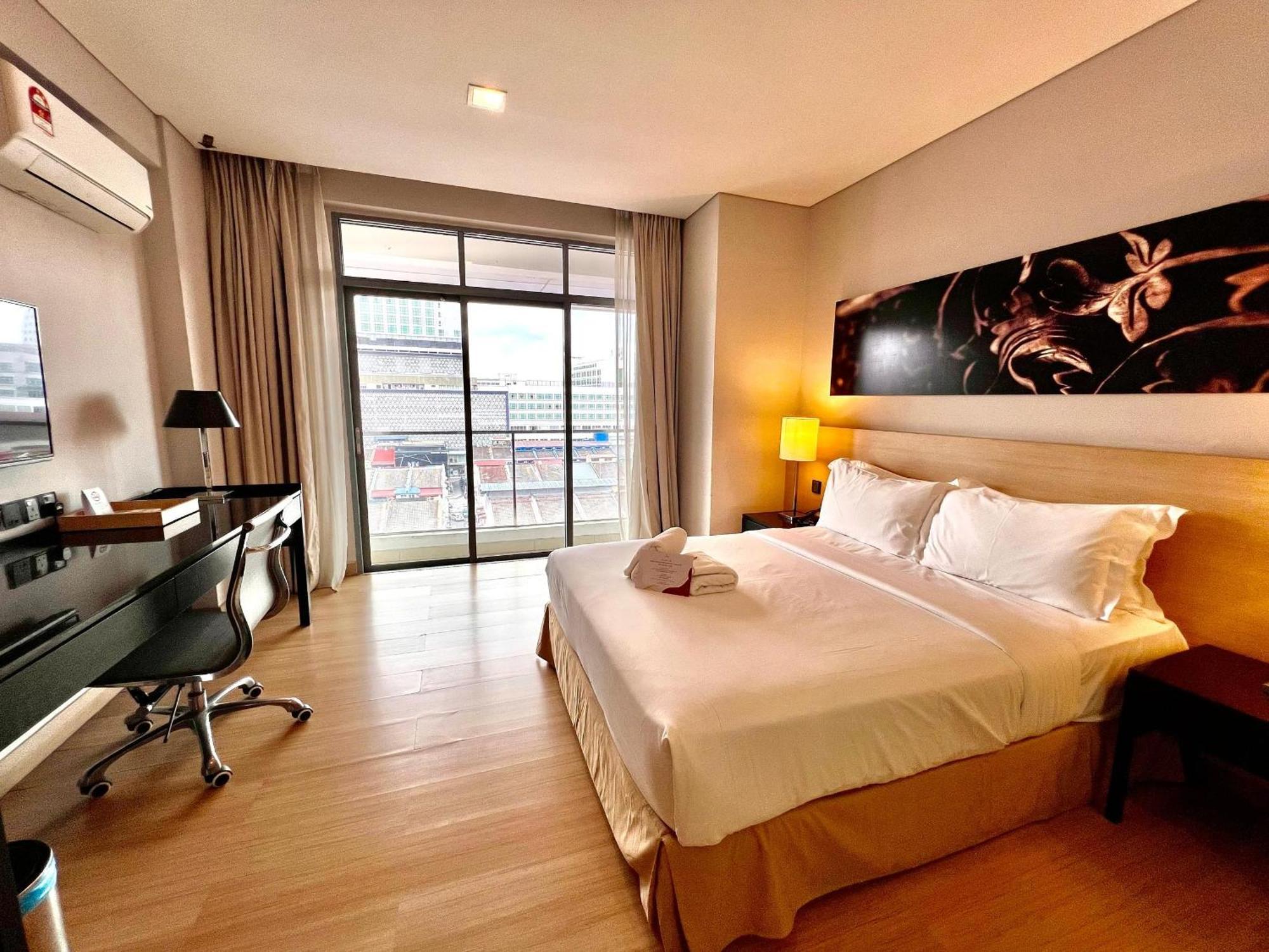 Asia Melaka Hotel Managed By The Straits Hotel & Suites Exterior photo